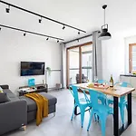 アパート Rent Like - Grzybowska 85