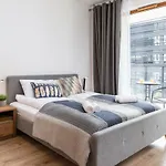 Rent Like - Grzybowska 85 アパート ワルシャワ