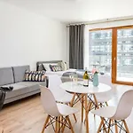 Rent Like - Grzybowska 85 アパート *