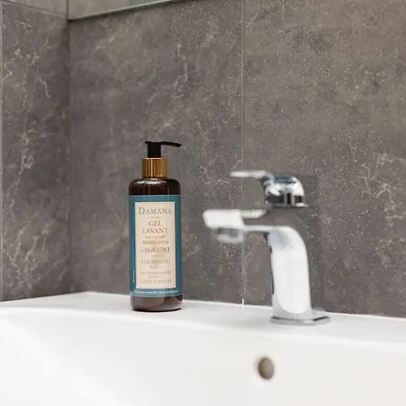 Rent Like - Grzybowska 85 アパート *