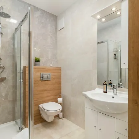 アパート Rent Like - Grzybowska 85